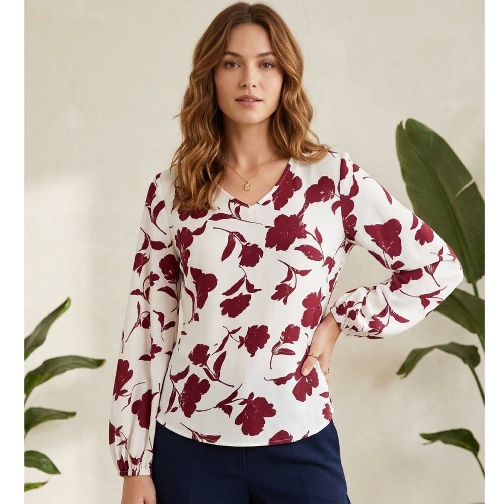 NEW SHEIN White & Red Floral Long-Sleeve Top V-neck Blouse size Medium